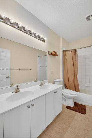 7055 Via Leonardo, Lake Worth, FL 33467