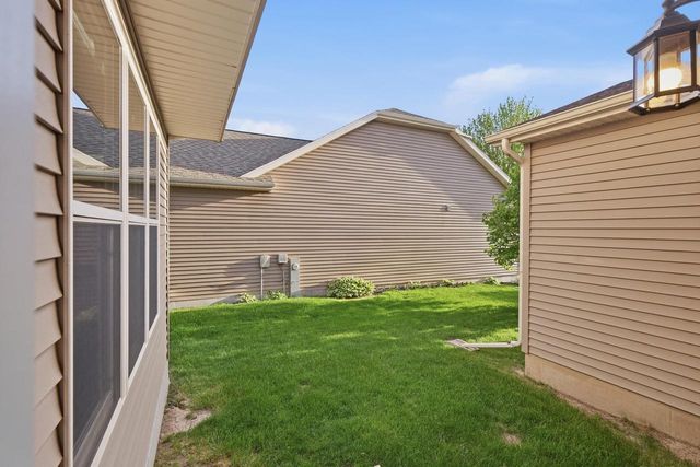 1446 Thoreau Drive, Sun Prairie, WI 53590