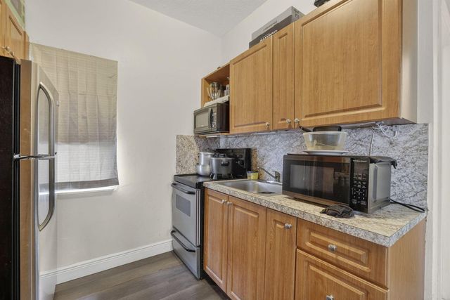 621 NW 3rd Avenue, Pompano Beach, FL 33060