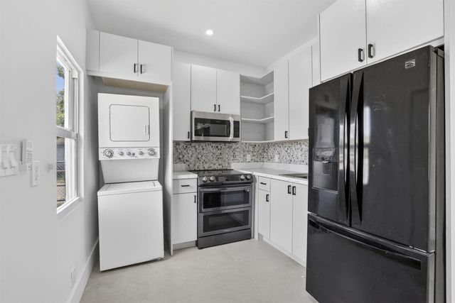 621 NW 3rd Avenue, Pompano Beach, FL 33060