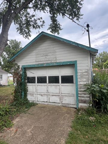 320 W Marshfield Street, Hartville, MO 65667