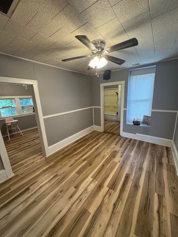 320 W Marshfield Street, Hartville, MO 65667