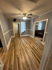 320 W Marshfield Street, Hartville, MO 65667