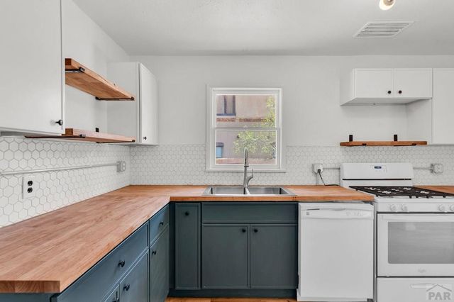 616 E Routt Ave, Pueblo, CO 81004