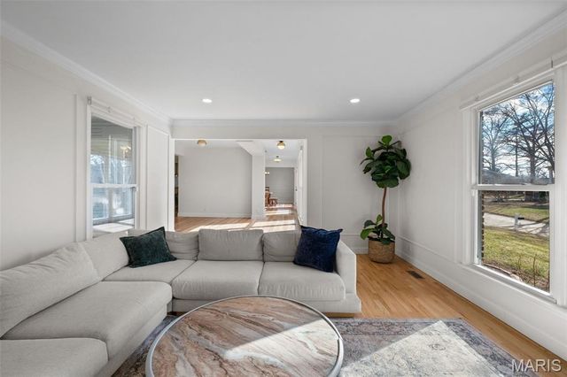 14121 Parliament Drive, Chesterfield, MO 63017