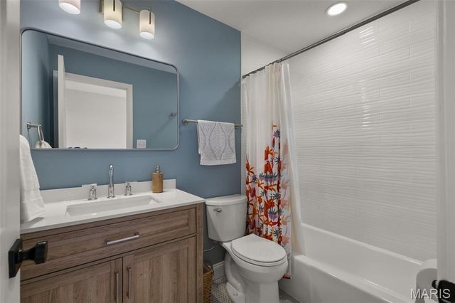 14121 Parliament Drive, Chesterfield, MO 63017