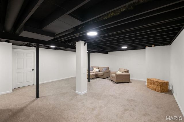 14121 Parliament Drive, Chesterfield, MO 63017