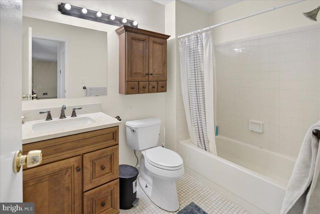 2312 OLD STONE MILL, East Windsor, NJ 08512
