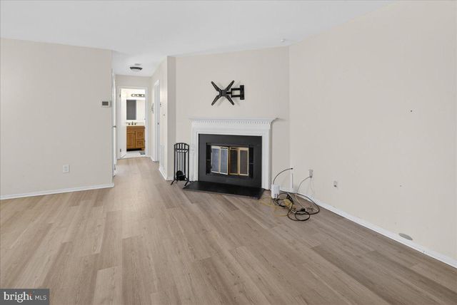 2312 OLD STONE MILL, East Windsor, NJ 08512