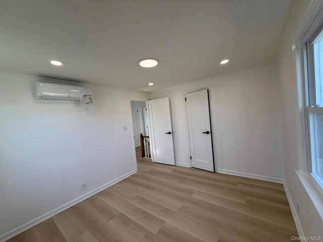 375 Latham Road, Mineola, NY 11501