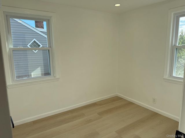 375 Latham Road, Mineola, NY 11501