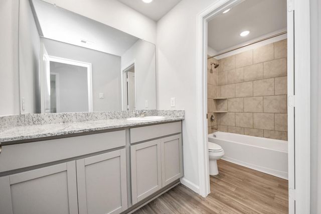 68 Valiant Ridge Trail, Magnolia, TX 77354