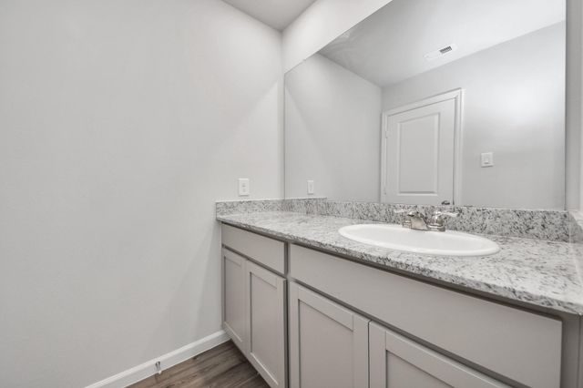 68 Valiant Ridge Trail, Magnolia, TX 77354