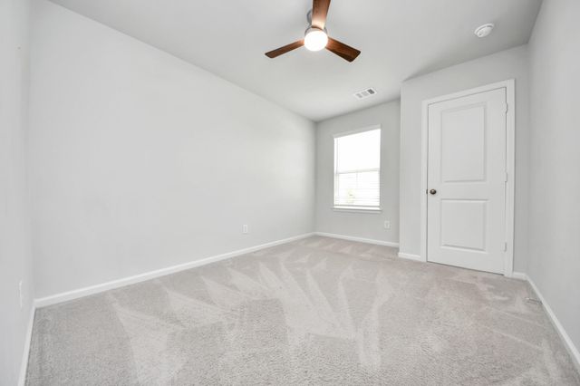 68 Valiant Ridge Trail, Magnolia, TX 77354