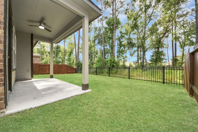 68 Valiant Ridge Trail, Magnolia, TX 77354
