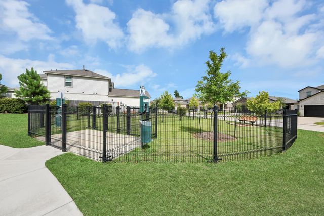 68 Valiant Ridge Trail, Magnolia, TX 77354