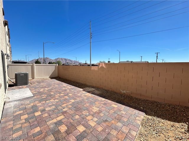4325 Harristown Drive, Las Vegas, NV 89115