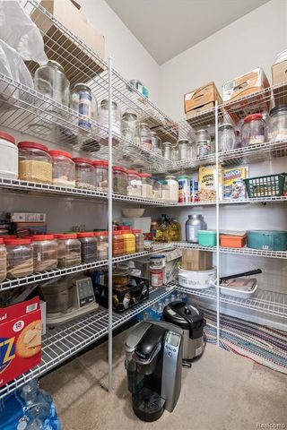 4882 E Stonegate Circle, Lake Orion, MI 48359