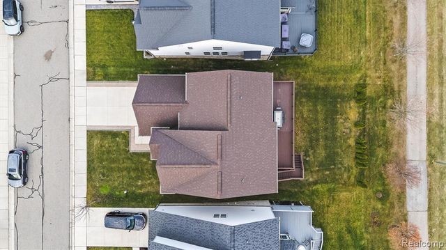 4882 E Stonegate Circle, Lake Orion, MI 48359