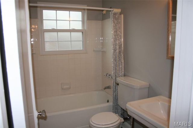 8637 Litzsinger Road, Brentwood, MO 63144