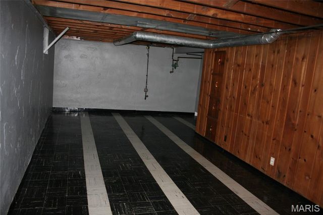 8637 Litzsinger Road, Brentwood, MO 63144