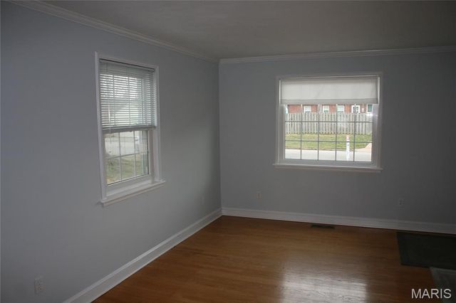 8637 Litzsinger Road, Brentwood, MO 63144