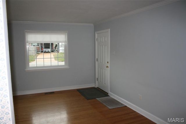 8637 Litzsinger Road, Brentwood, MO 63144