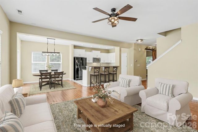 6814 Barefoot Forest Drive, Charlotte, NC 28269
