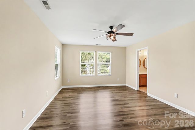 6814 Barefoot Forest Drive, Charlotte, NC 28269