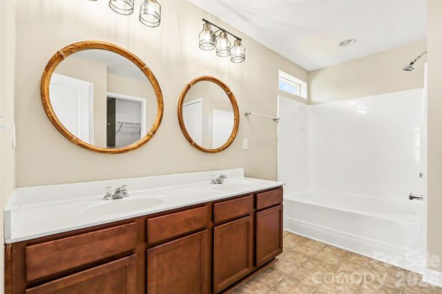 6814 Barefoot Forest Drive, Charlotte, NC 28269