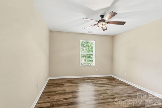 6814 Barefoot Forest Drive, Charlotte, NC 28269