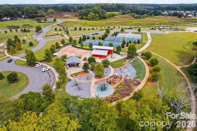 6814 Barefoot Forest Drive, Charlotte, NC 28269