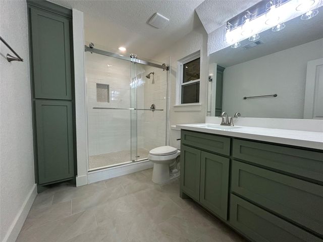 923 W 9th Street, Freeport, TX 77541