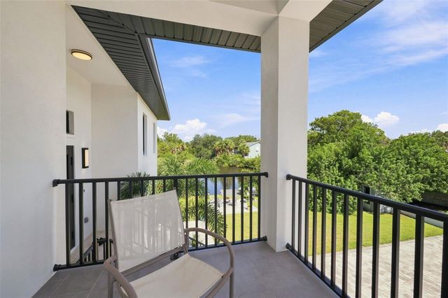 5035 BAY BOULEVARD, Port Richey, FL 34668
