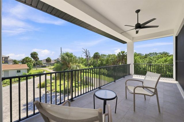 5035 BAY BOULEVARD, Port Richey, FL 34668
