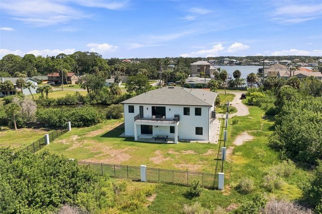 5035 BAY BOULEVARD, Port Richey, FL 34668