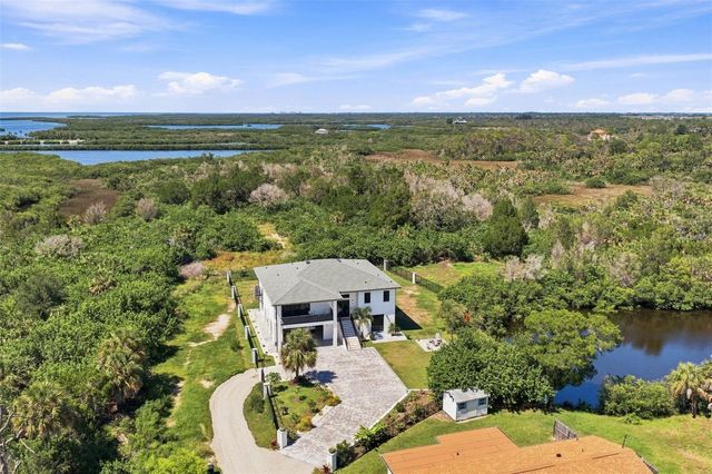 5035 BAY BOULEVARD, Port Richey, FL 34668