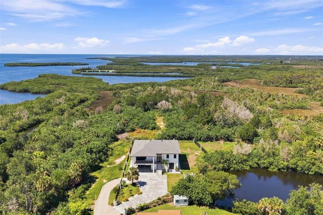 5035 BAY BOULEVARD, Port Richey, FL 34668
