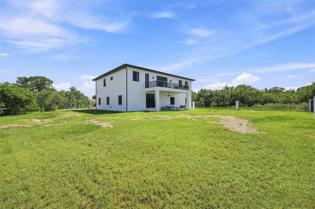 5035 BAY BOULEVARD, Port Richey, FL 34668