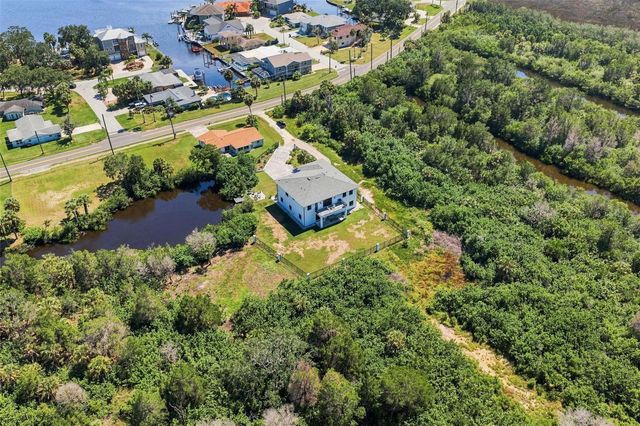 5035 BAY BOULEVARD, Port Richey, FL 34668