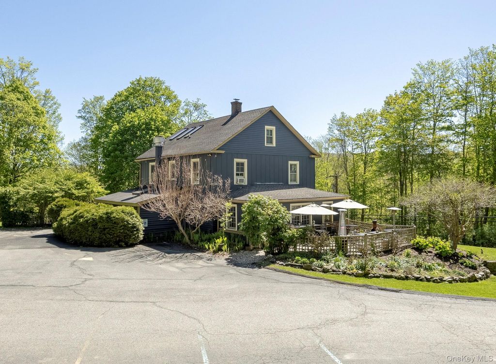 6 Autumn Lane, Amenia, NY 12501