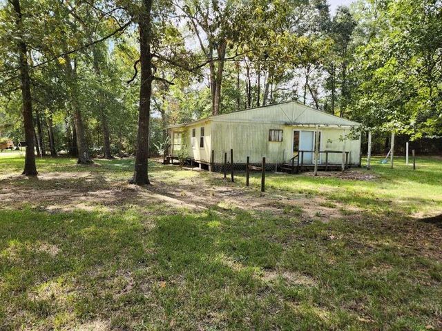 71 Cedar Lodge Road, Coldspring, TX 77331