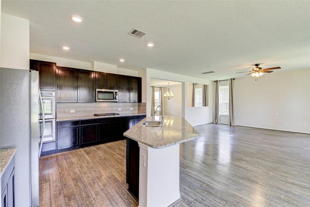 15623 Hanover Breeze Lane, Houston, TX 77044