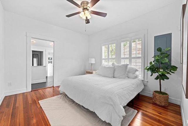 506 E LAMBRIGHT STREET, Tampa, FL 33604