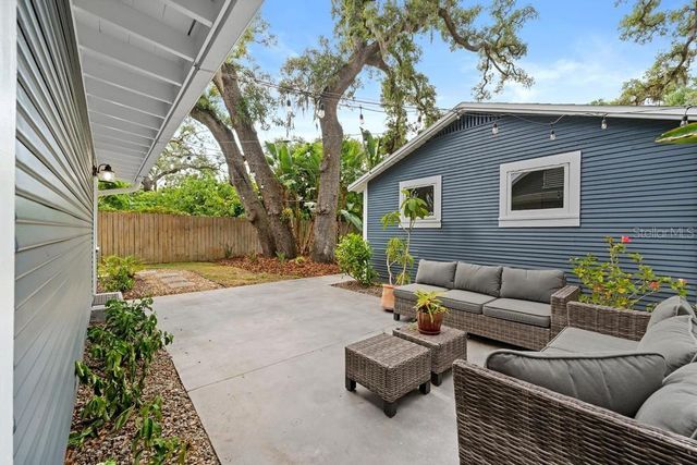 506 E LAMBRIGHT STREET, Tampa, FL 33604