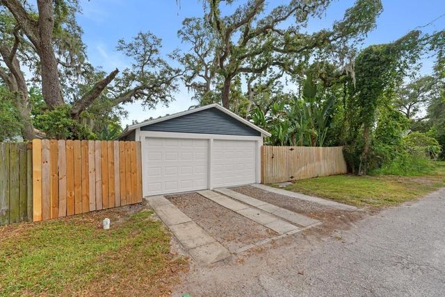 506 E LAMBRIGHT STREET, Tampa, FL 33604