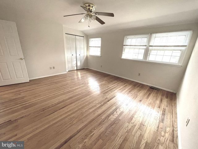 1717 RED OAK RD, Williamstown, NJ 08094