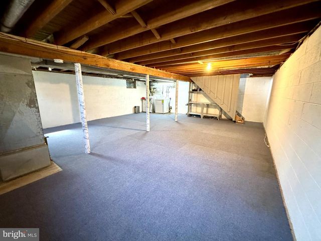1717 RED OAK RD, Williamstown, NJ 08094
