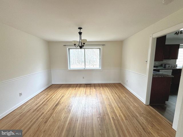 1717 RED OAK RD, Williamstown, NJ 08094