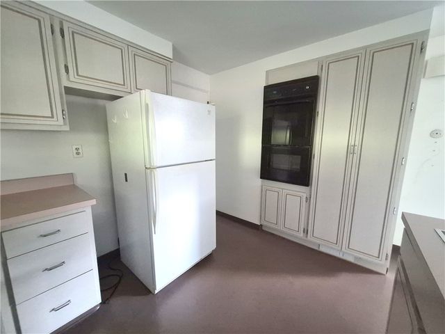 1247 Lakemont Drive, Mt Lebanon, PA 15243